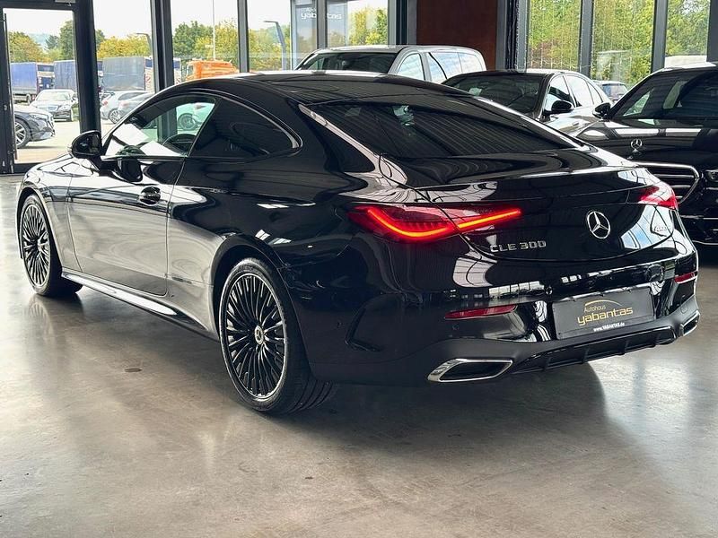 Gebraucht Mercedes CLE300 AMG Line Premium 281 PS (206 kW) 2024 Obsidianschwarz Coupé