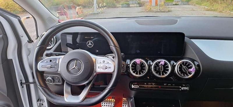 Gebraucht Mercedes B220 190 PS (139 kW) 2021 Weiß Van / Kleinbus