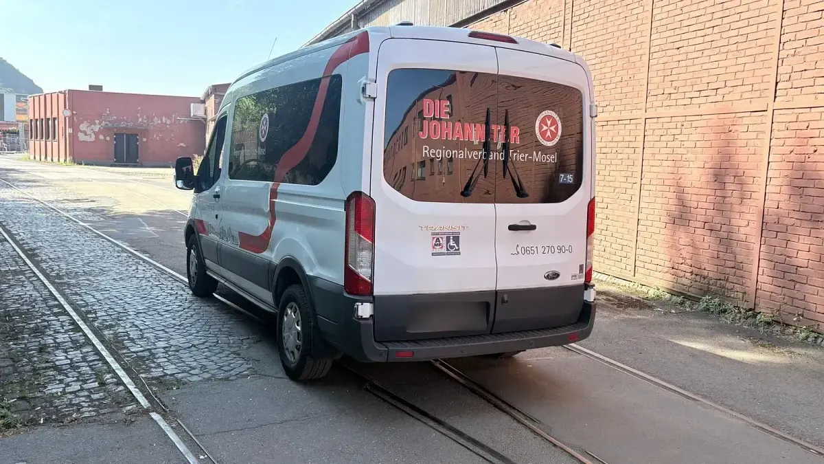 Gebraucht Ford Transit 131 PS (96 kW) 2019 Weiß Van / Kleinbus