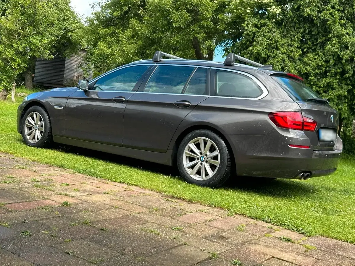 Gebraucht BMW 520 184 PS (135 kW) 2010 Braun Kombi