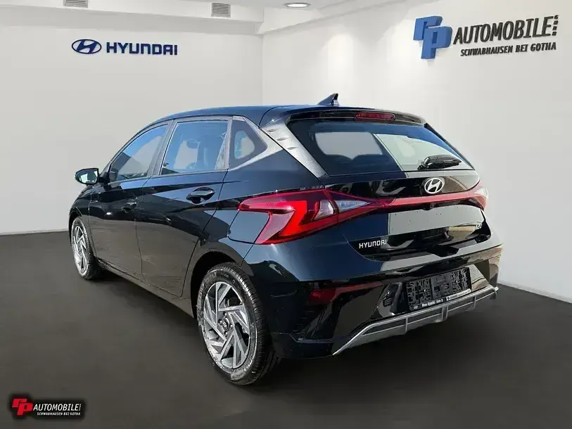 Gebraucht Hyundai i20 Trend 101 PS (74 kW) 2024 Schwarz Kleinwagen