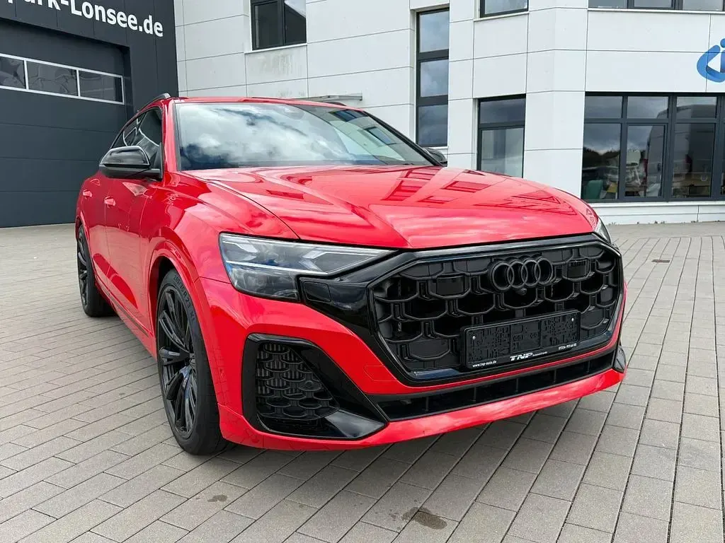 Second-hand Audi SQ8 Sport 507 CP (372 kW) 2025 Roșu SUV