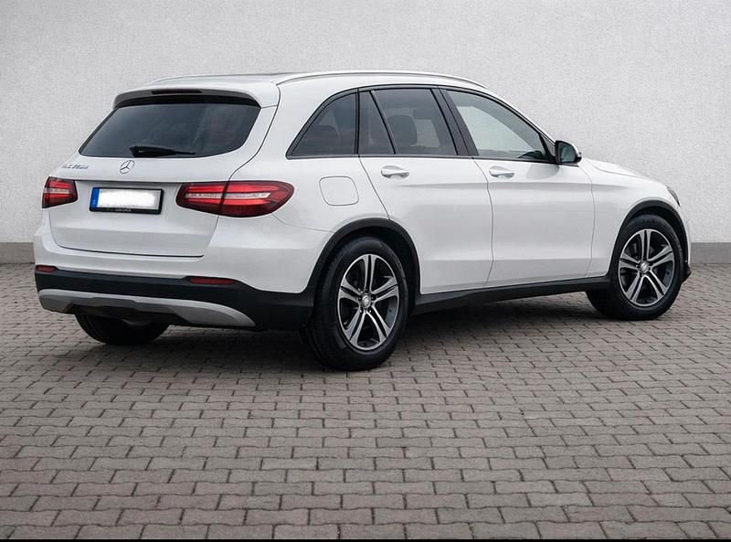 Gebraucht Mercedes GLC250 204 PS (150 kW) 2015 Weiß SUV