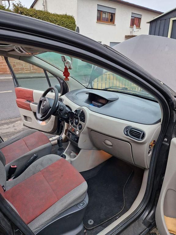 Gebraucht Renault Modus 75 PS (55 kW) 2005 Schwarz Van / Kleinbus