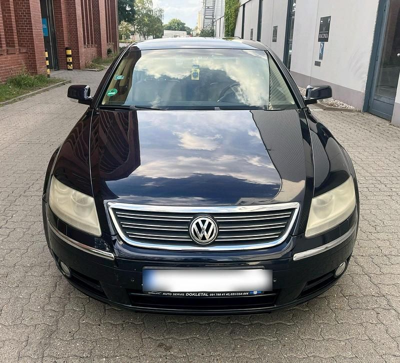 Blau Gebraucht 2005 VW Phaeton Limousine | 3.350 € (Teuer) - Bild 1/4