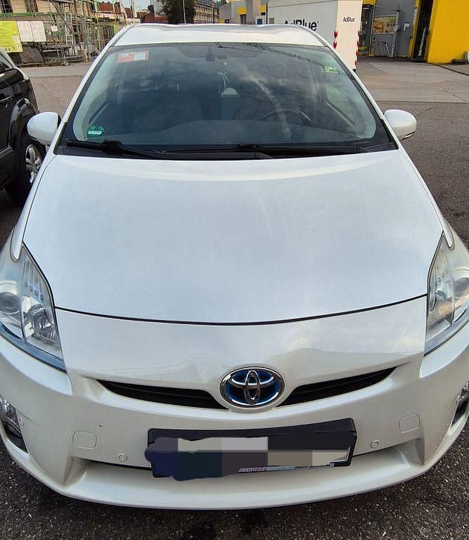 Weiß Gebraucht 2012 Toyota Prius Life Kleinwagen | 8.500 € (Guter Preis) - Bild 1/4