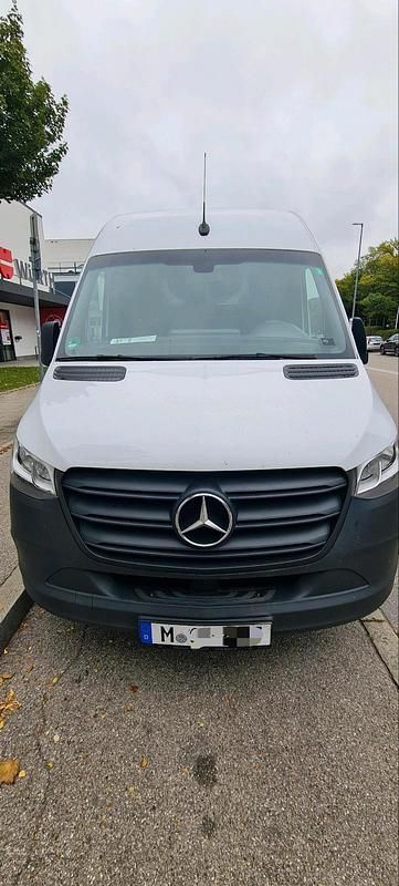 Weiß Gebraucht 2023 Mercedes Sprinter Van | 26.000 € - Bild 1/4