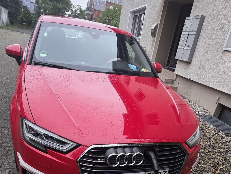 Gebraucht 2020 Audi A3 Sportback e-tron Limousine | 20.450 € (Fairer Preis) - Bild 1/4