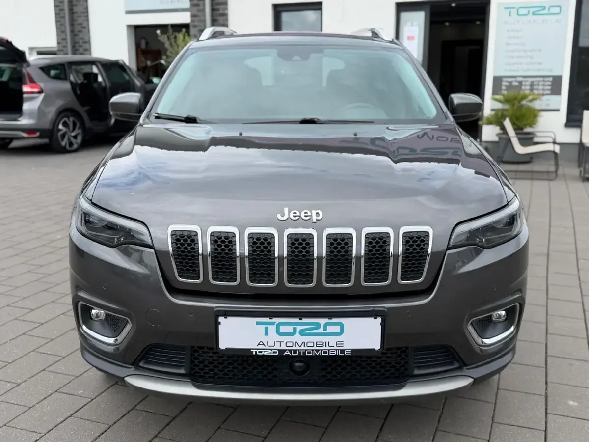 Gebraucht Jeep Cherokee Limited 194 PS (142 kW) 2020 Grau SUV