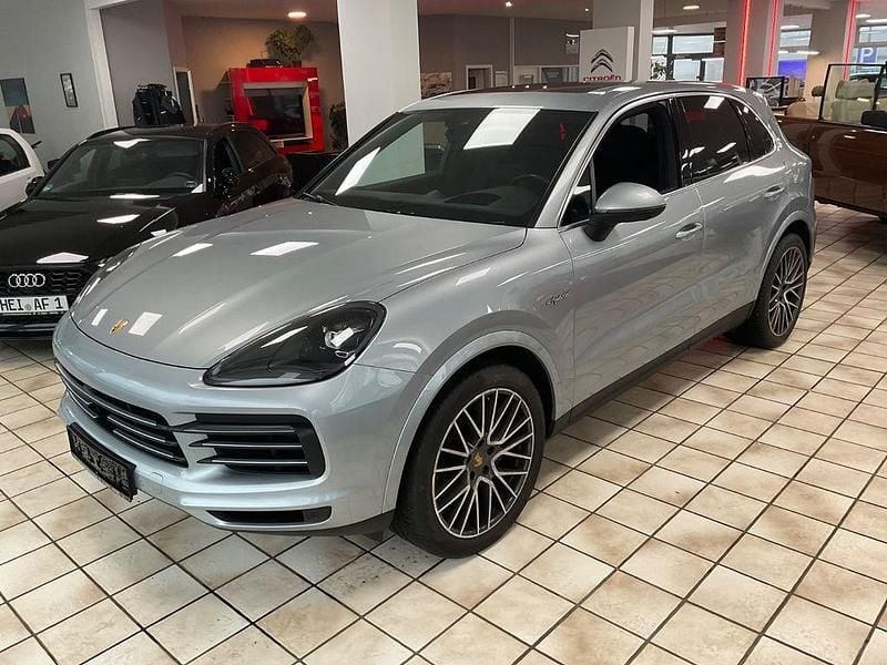 Silber Gebraucht 2021 Porsche Cayenne SUV | 65.990 € (Superpreis) - Bild 1/4