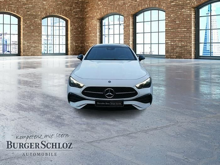 Gebraucht Mercedes CLE300 AMG 258 PS (189 kW) 2024 Unilack polarweiß Coupé