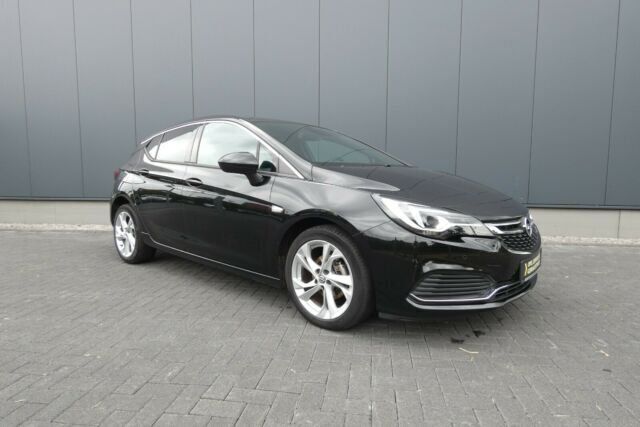Gebraucht Opel Astra Dynamic 125 PS (91 kW) 2017 Schwarz metallic Limousine