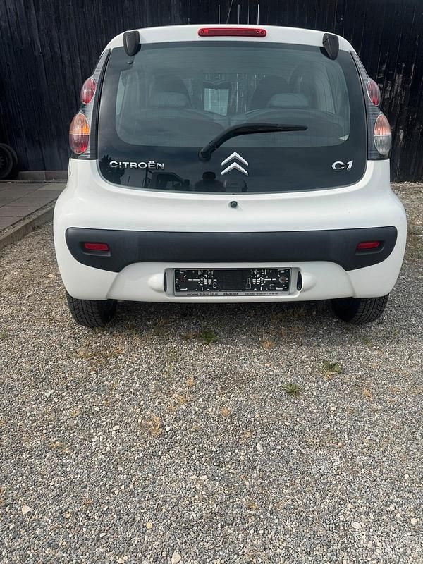 Gebraucht Citroën C1 Style 68 PS (50 kW) 2011 Weiß Kleinwagen