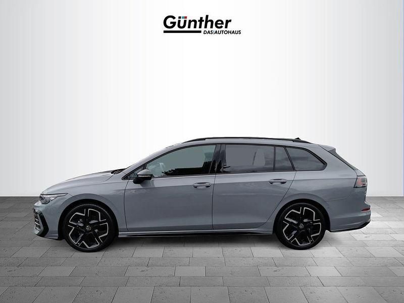 Neu VW Golf VIII R-line 150 PS (110 kW) 2026 Mondsteingrau Kombi