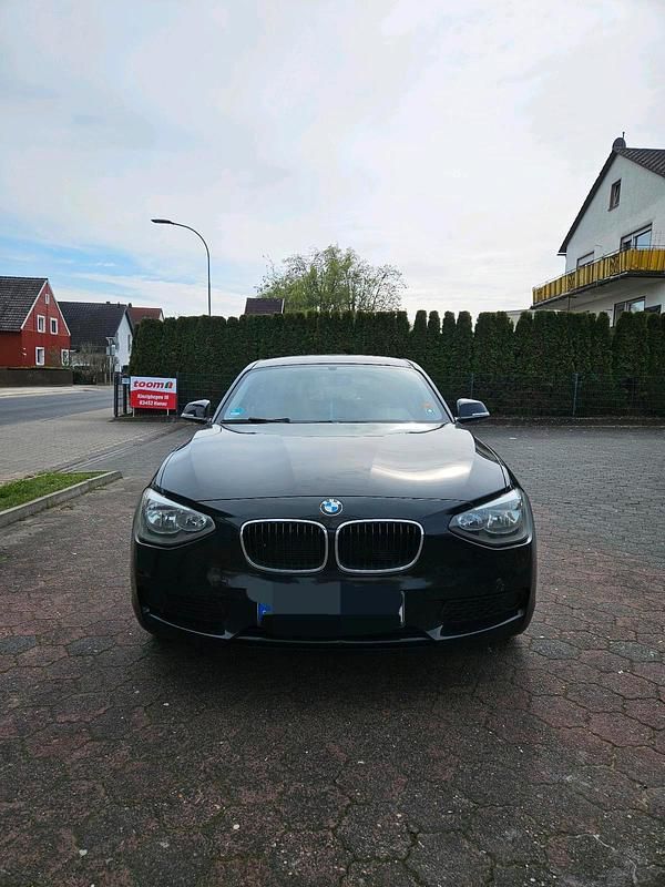 Gebraucht BMW 116 136 PS (100 kW) 2012 Schwarz Kleinwagen