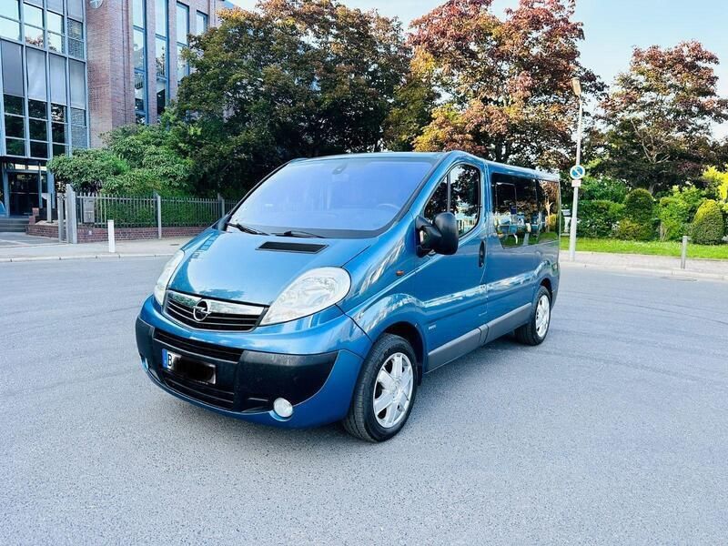Blau Gebraucht 2008 Opel Vivaro Van | 5.990 € (Guter Preis) - Bild 1/4