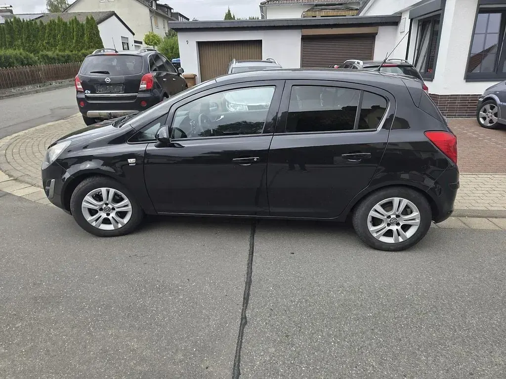 Gebraucht Opel Corsa Energy 87 PS (63 kW) 2014 Schwarz Kleinwagen