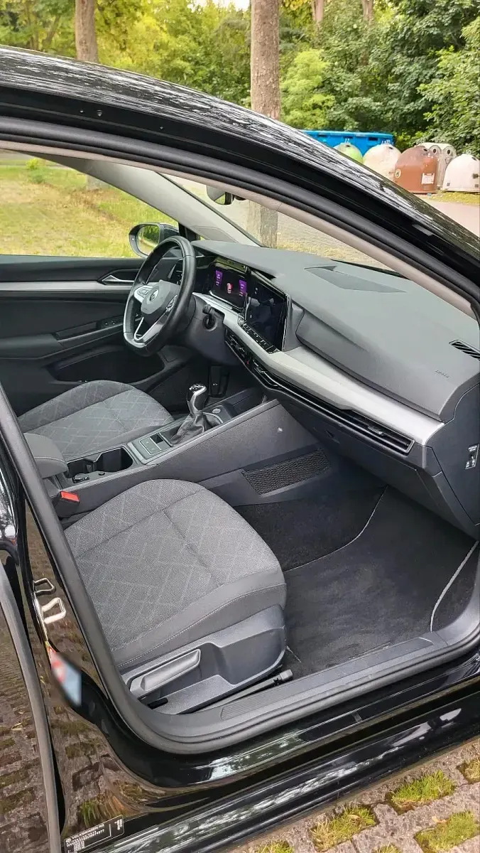 Gebraucht VW Golf VIII Life 150 PS (110 kW) 2020 Schwarz Limousine