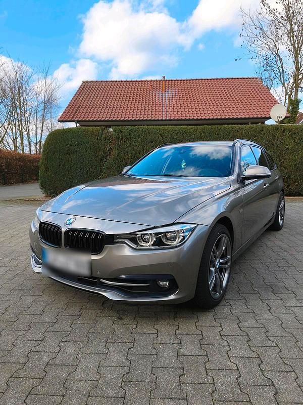 Gebraucht BMW 330 258 PS (189 kW) 2018 Andere farben Kombi