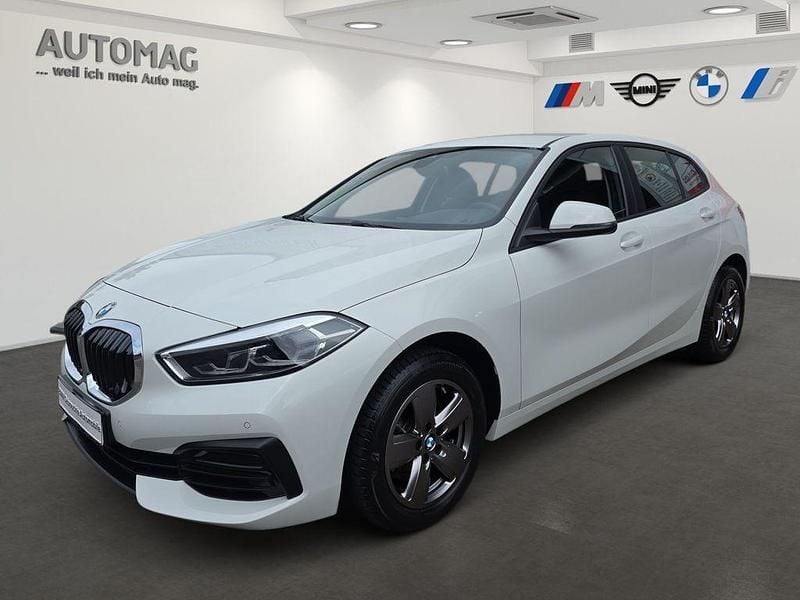 Alpinweiß uni Gebraucht 2022 BMW 118 Advantage Kleinwagen | 21.350 € (Guter Preis) - Bild 1/4