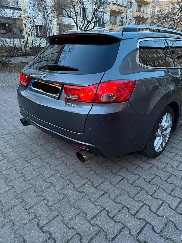 Gebraucht Honda Accord 201 PS (147 kW) 2009 Grau Kombi