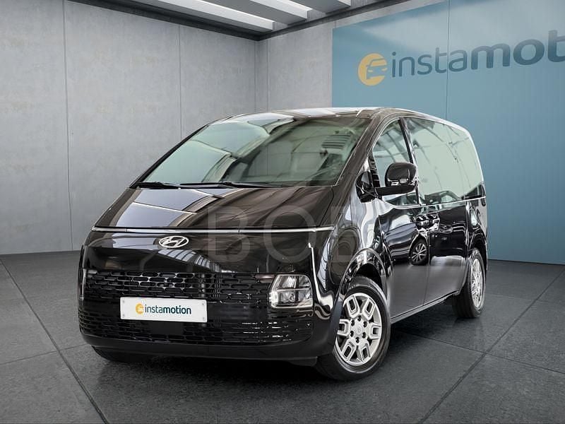 Schwarz Gebraucht 2024 Hyundai Staria Van | 38.949 € (Superpreis) - Bild 1/4