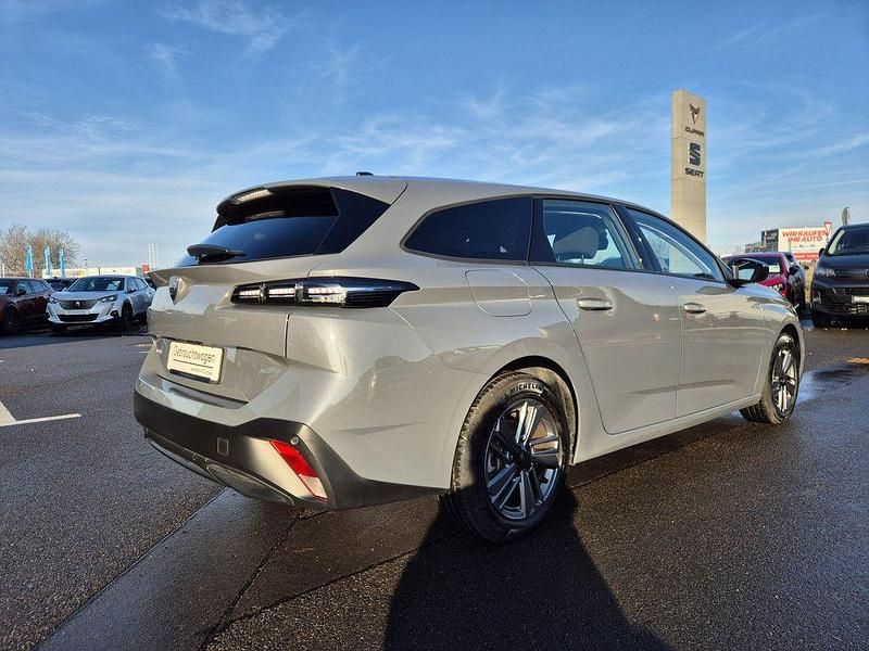 Gebraucht Peugeot 308 SW Active 131 PS (96 kW) 2023 Grau (metallic) Kombi