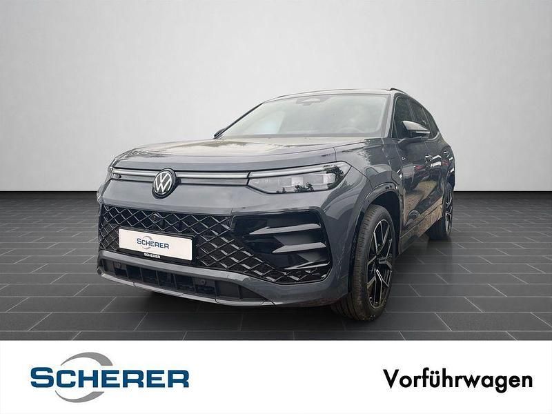 Grau Gebraucht 2025 VW Tayron R-line SUV | 59.970 € (Superpreis) - Bild 1/4