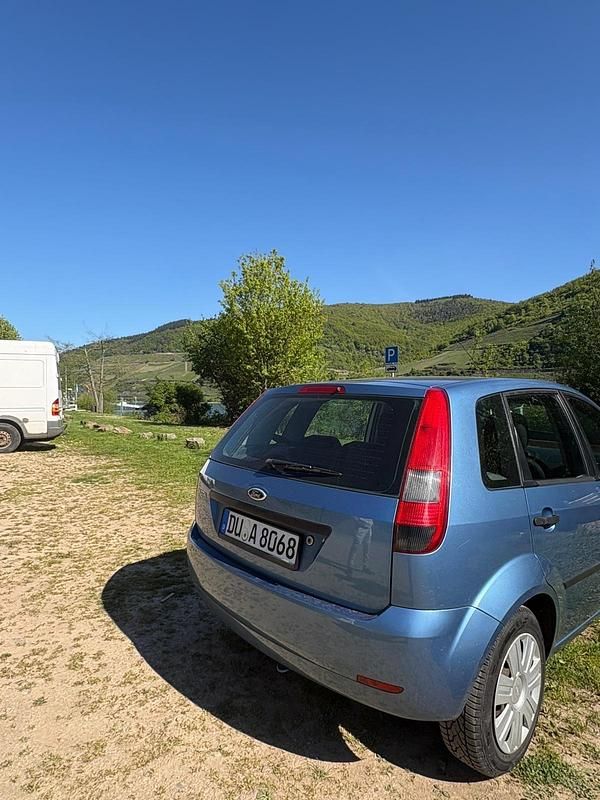 Brugt Ford Fiesta 80 HK (58 kW) 2003 Blå Hatchback