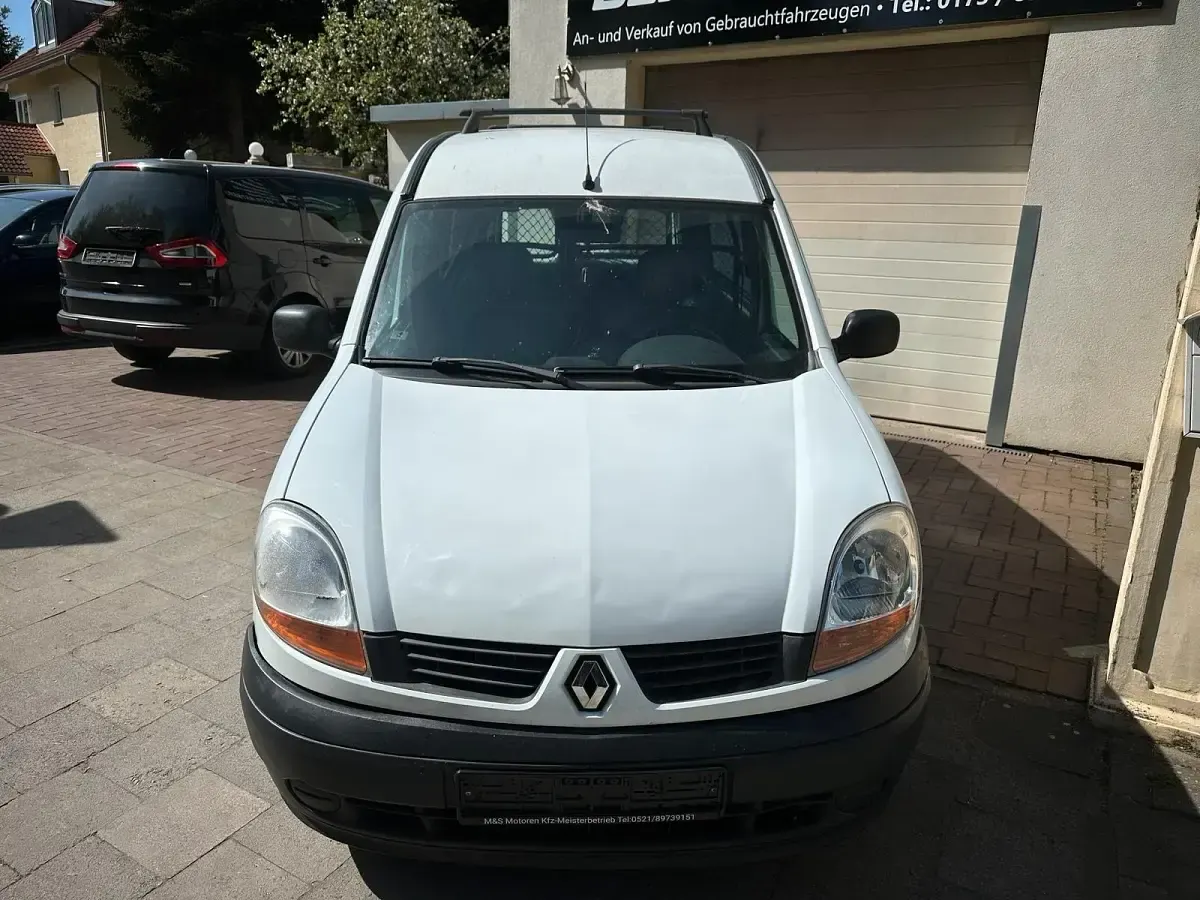 Używany Renault Kangoo 68 KM (50 kW) 2006 Biały Pickup