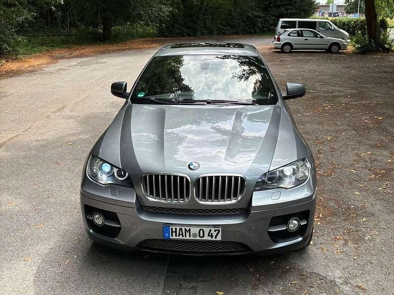 Grau Gebraucht 2010 BMW X6 SUV | 12.700 € (Guter Preis) - Bild 1/4