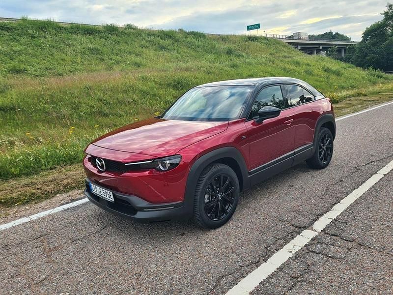 Rot Gebraucht 2023 Mazda MX30 Ad'Vantage SUV | 17.900 € (Fairer Preis) - Bild 1/4