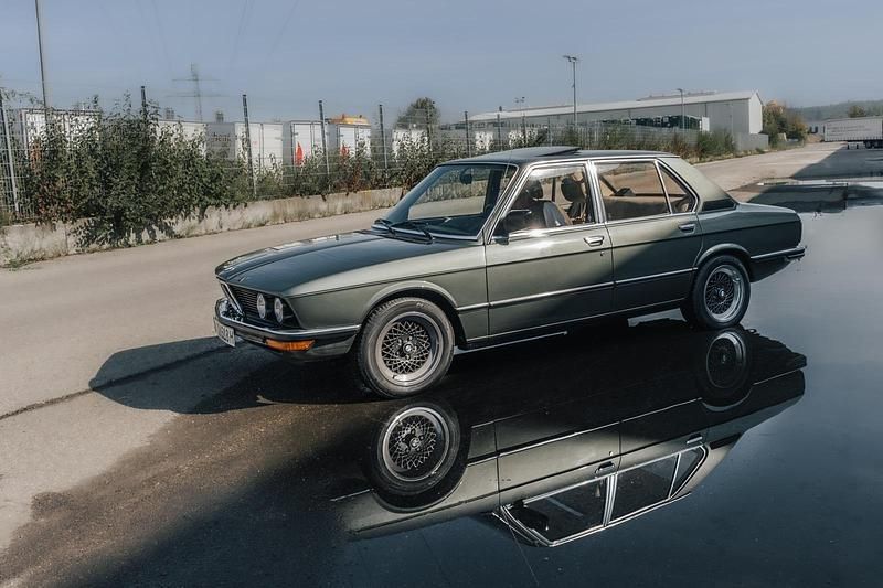 Grün Gebraucht 1980 BMW 518 Limousine | 10.990 € - Bild 1/4