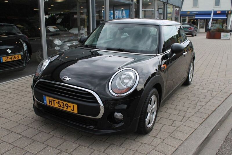 Schwarz Gebraucht 2016 Mini One D Business Kleinwagen | 6.999 € - Bild 1/4