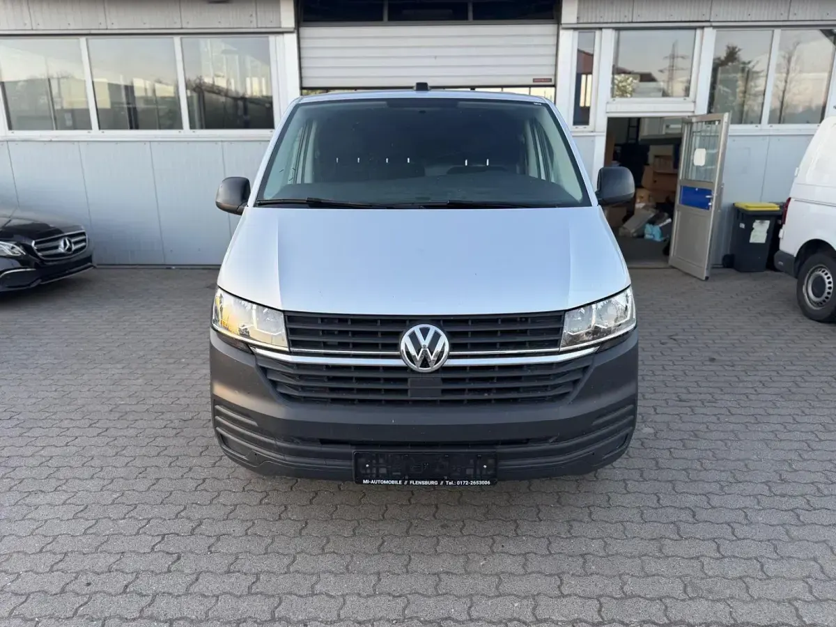 Gebraucht VW Transporter 150 PS (110 kW) 2020 Silber Van