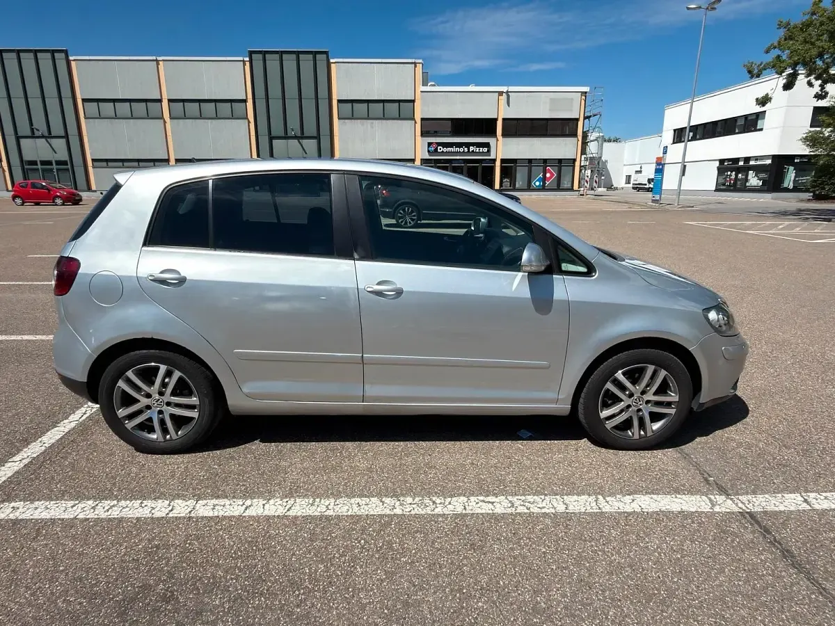 Gebraucht VW Golf IV 102 PS (75 kW) 2005 Silber Limousine