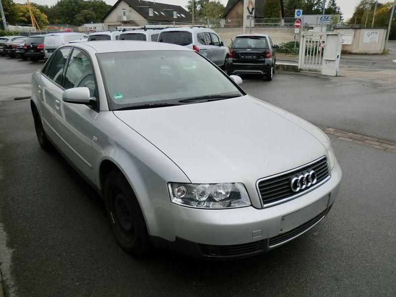 Gebraucht Audi A4 131 PS (96 kW) 2001 Grau Limousine