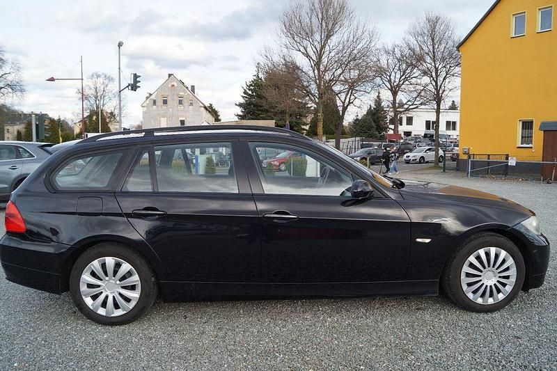 Gebraucht BMW 318 143 PS (105 kW) 2008 Schwarz Kombi