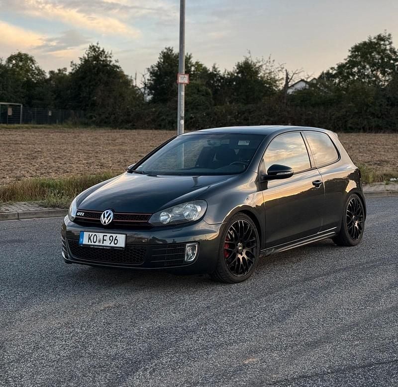 Schwarz Gebraucht 2013 VW Golf VI GTI Kleinwagen | 7.199 € (Superpreis) - Bild 1/4