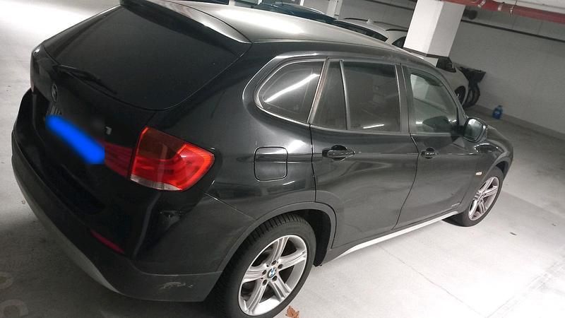 Usado BMW X1 150 CV (110 kW) 2010 Negro SUV