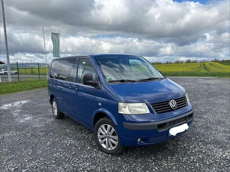 Gebraucht VW T5 131 PS (96 kW) 2009 Blau Van