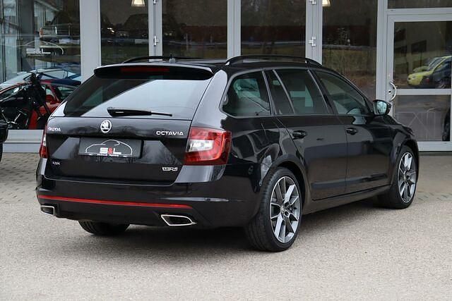 Gebraucht Skoda Octavia RS 184 PS (135 kW) 2019 Schwarzmagic perleffekt Kombi