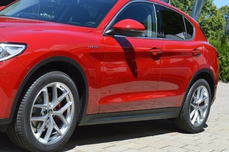 Gebraucht Alfa Romeo Stelvio Super 200 PS (147 kW) 2021 Rot SUV