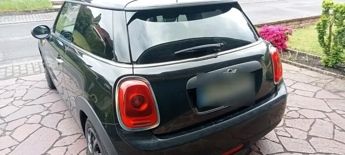Usata Mini ONE 102 CV (75 kW) 2016 Nero Utilitaria