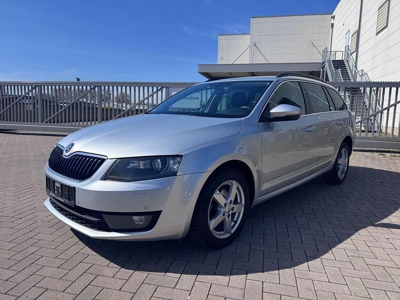 Gebraucht Skoda Octavia Style 150 PS (110 kW) 2016 Silber Kleinwagen