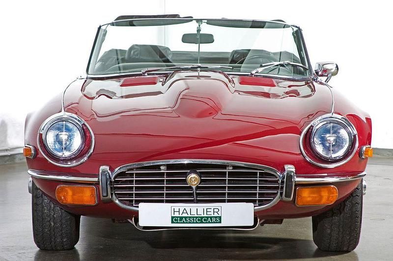 Gebraucht Jaguar E-Type S 268 PS (197 kW) 1974 Rot Cabrio