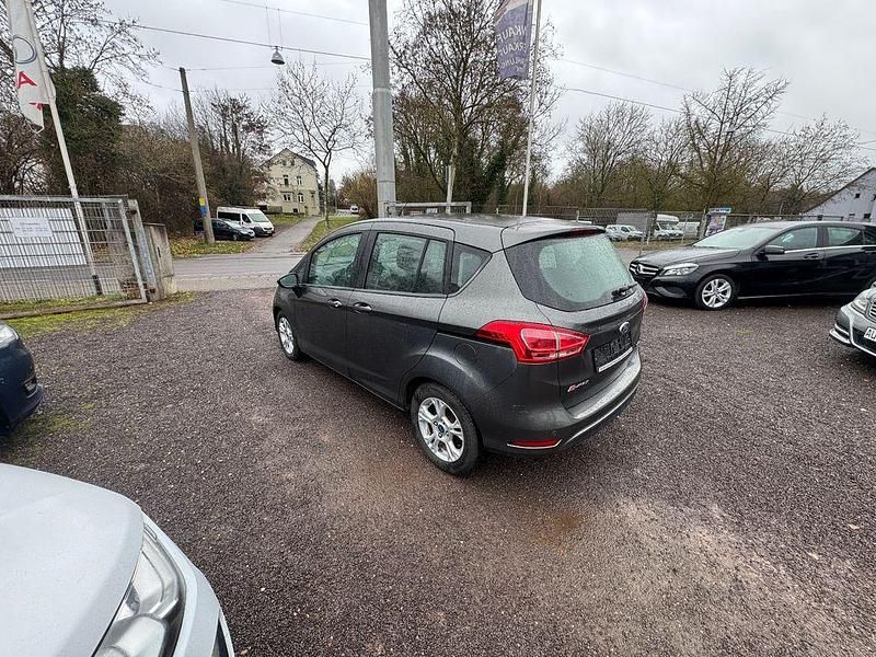 Gebraucht Ford B-MAX SYNC Edition 101 PS (74 kW) 2016 Grau Van / Kleinbus