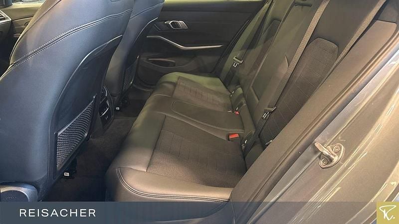 Gebraucht BMW 320 Efficient Dynamics 184 PS (135 kW) 2023 Skyscraper grau metallic Kombi