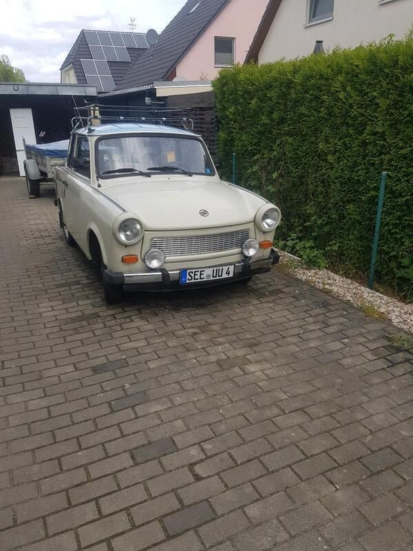 Beige Gebraucht 1989 Trabant 601 Limousine | 6.800 € - Bild 1/4