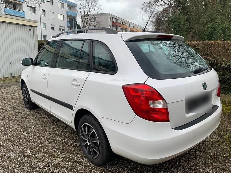 Gebraucht Skoda Fabia 80 PS (58 kW) 2008 Weiß Kombi